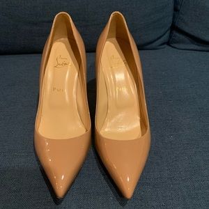 Christian Louboutin Nude Pumps